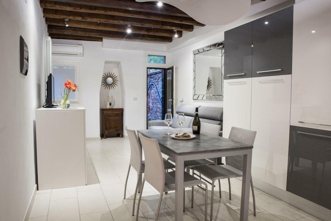 Venetian Mood Private Apartment Exterior photo